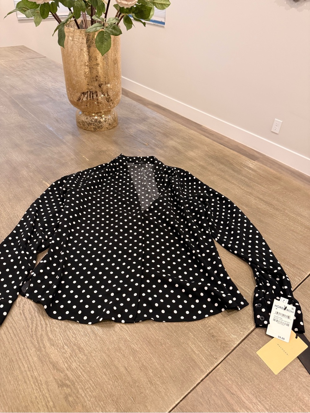 NWT! Halogen Black and white Polka Dot V-Neck Long Sleeve Blouse